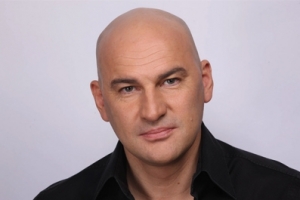 Радислав ГАНДАПАС: «Нет никакого ораторского мастерства в регионах» Радислав ГАНДАПАС: «Нет никакого ораторского мастерства в регионах»